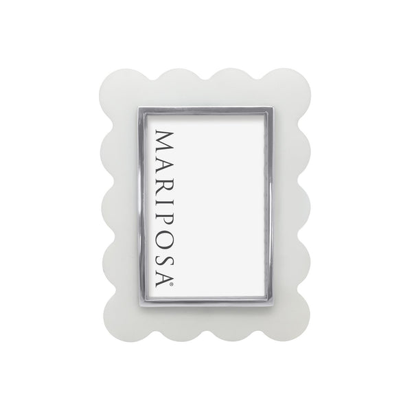 Mod White Acrylic Scallop 4x6 Frame
