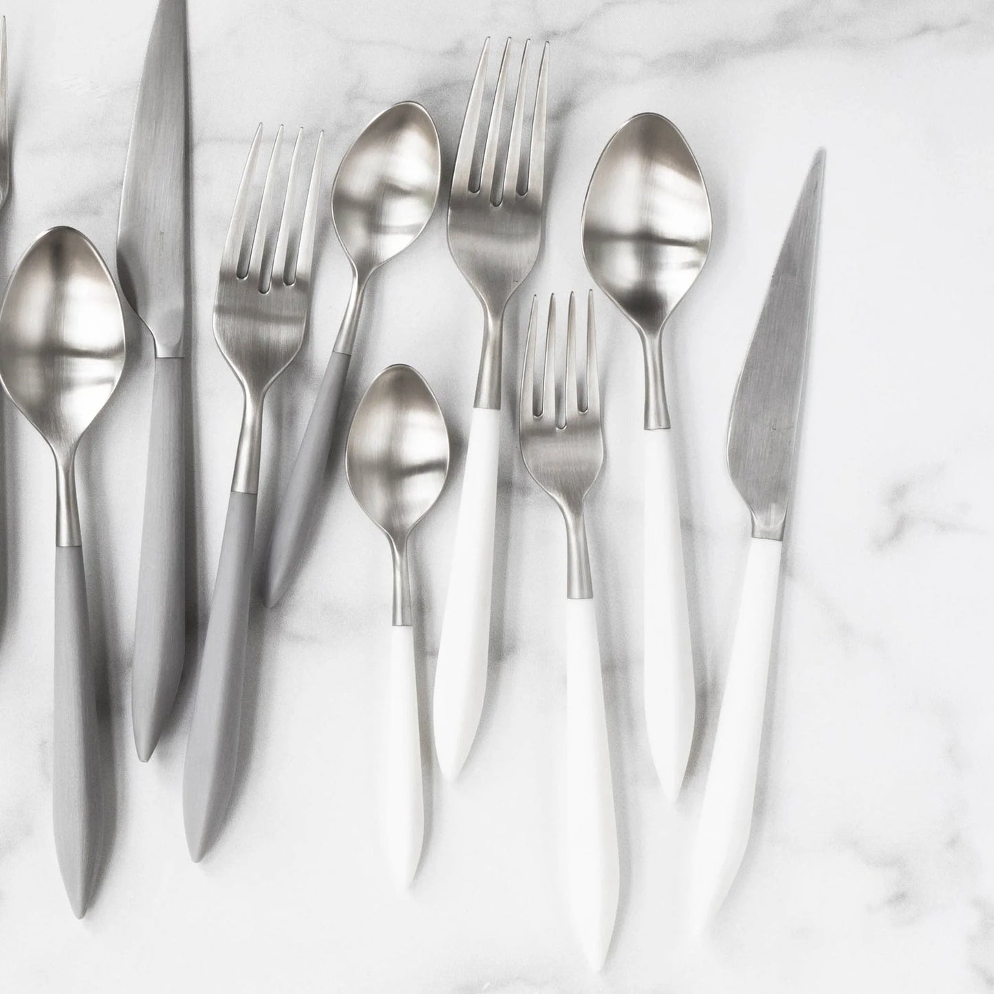 Ares Argento & White Five-Piece Place Setting