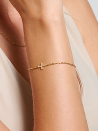Rizen Jewelry Delicate Cross Chain Breaker Bracelet, Gold-plated 6.7"