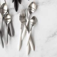 Ares Argento & White Five-Piece Place Setting