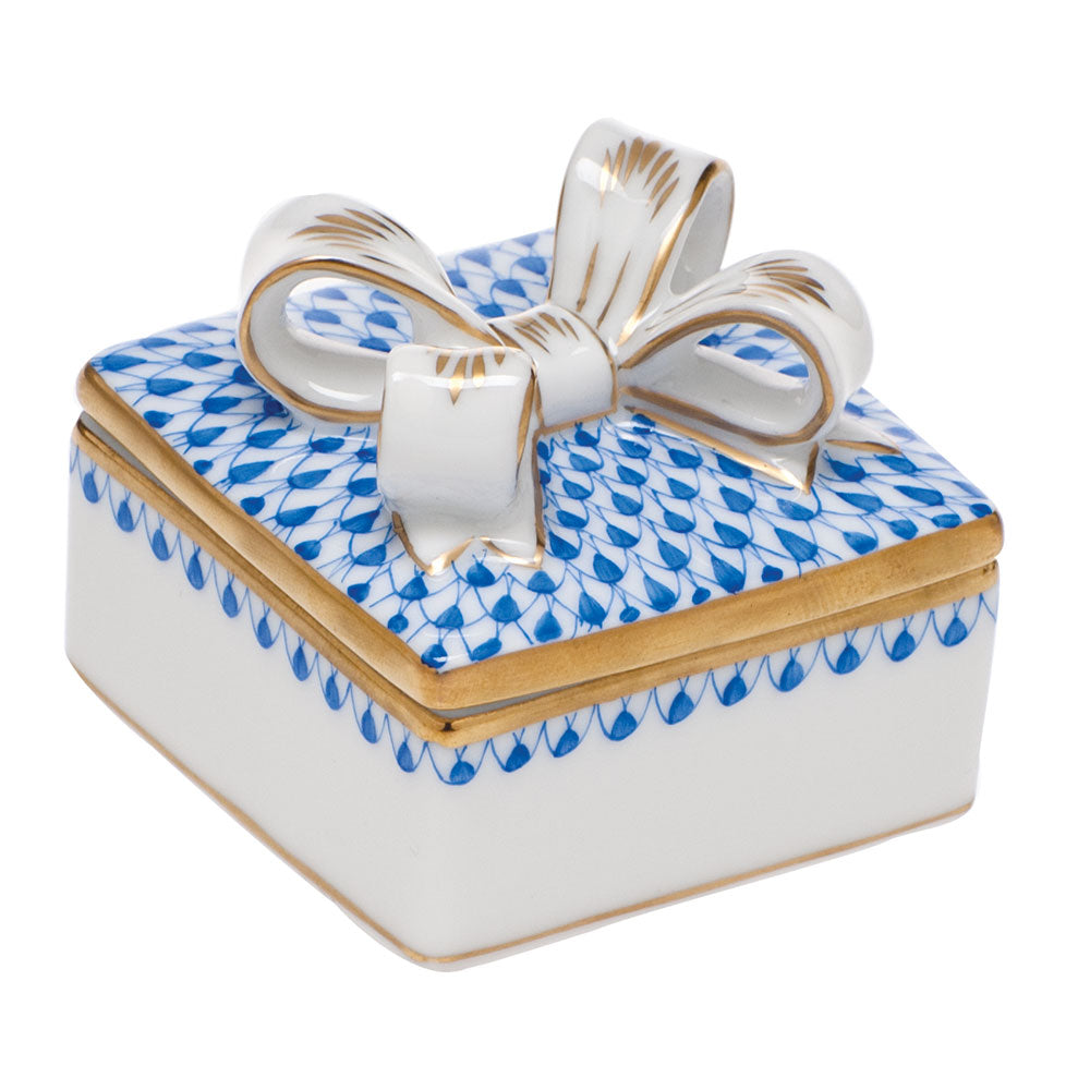 Box with Bow — Sapphire