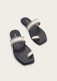 Black Pirita Toe Ring Sandal