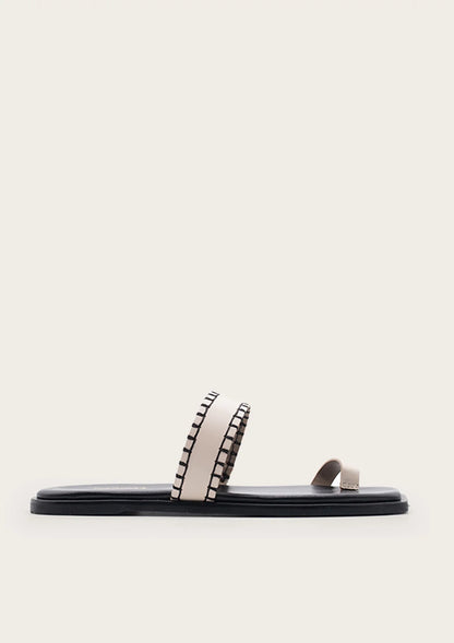 Black Pirita Toe Ring Sandal