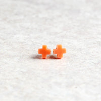signature cross stud