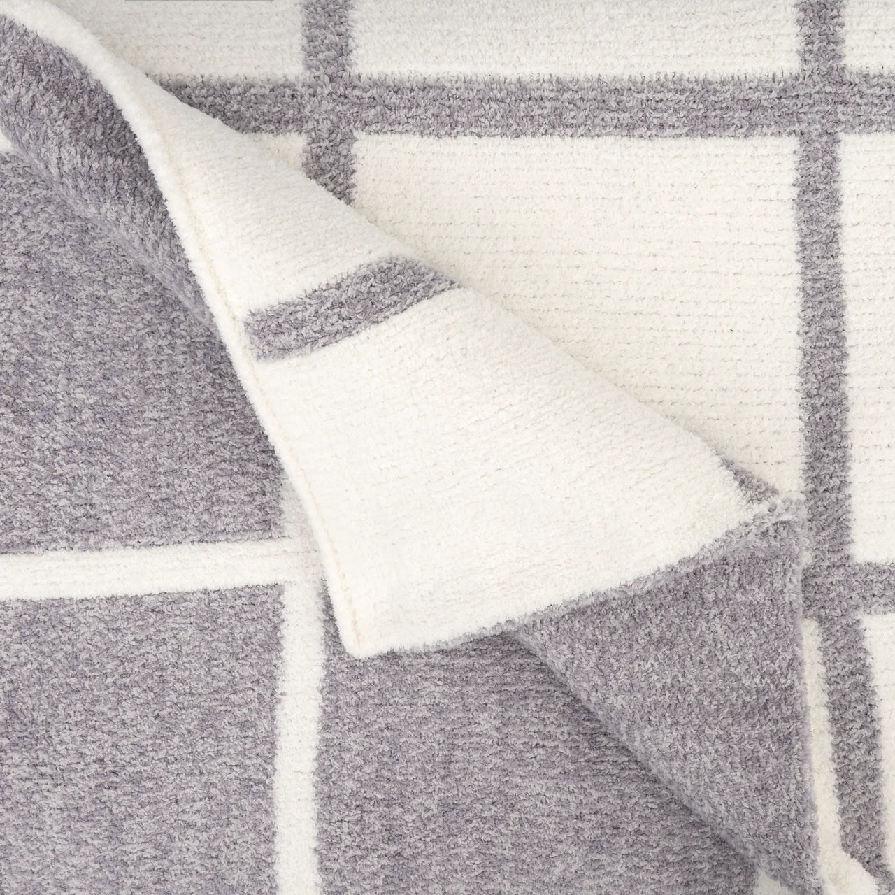 Chenilla Cloud™ Window Pane Heathered Throw