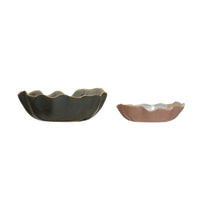 Fluted Dish with Gold Dots & Edge