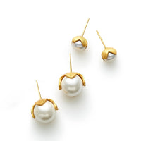 Pearl Penelope Stud